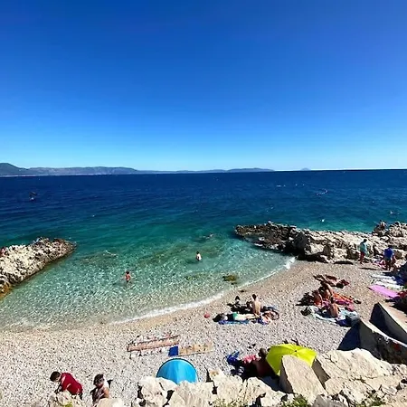 Apartamento Vesna With A Terrace And Sea View
