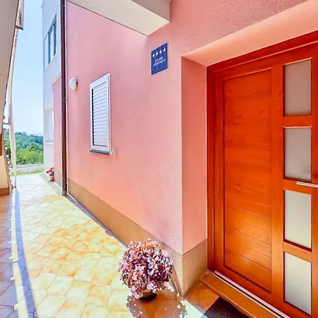Vesna With A Terrace And Sea View Rabac