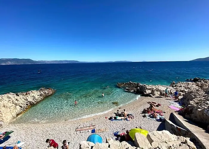 Appartement Vesna With A Terrace And Sea View