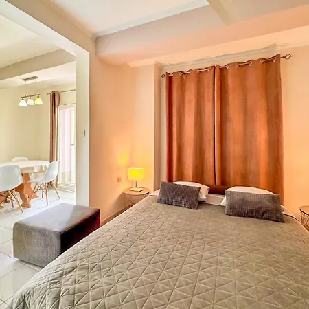 Vesna With A Terrace And Sea View Appartement Rabac