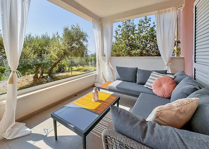 Vesna With A Terrace And Sea View Rabac